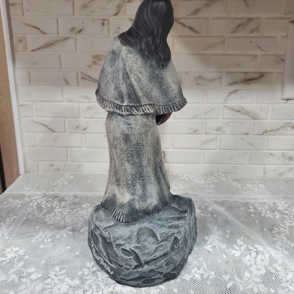 Native American Maiden with dove Hand Painted - Picture 5 of 11